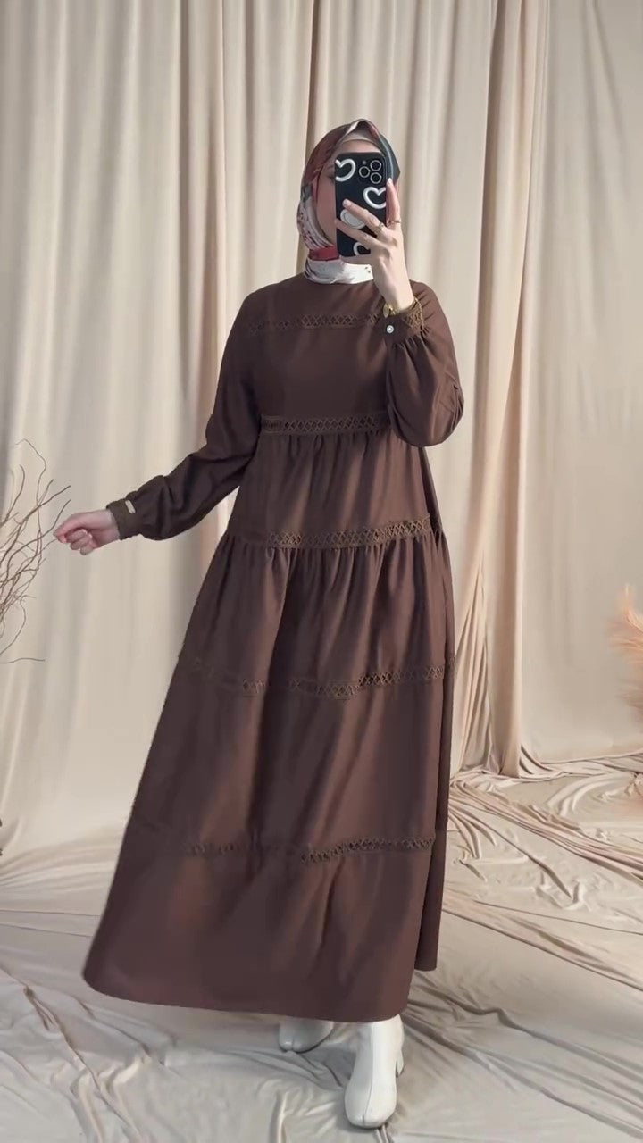 F24 فستان بتصميم مميز