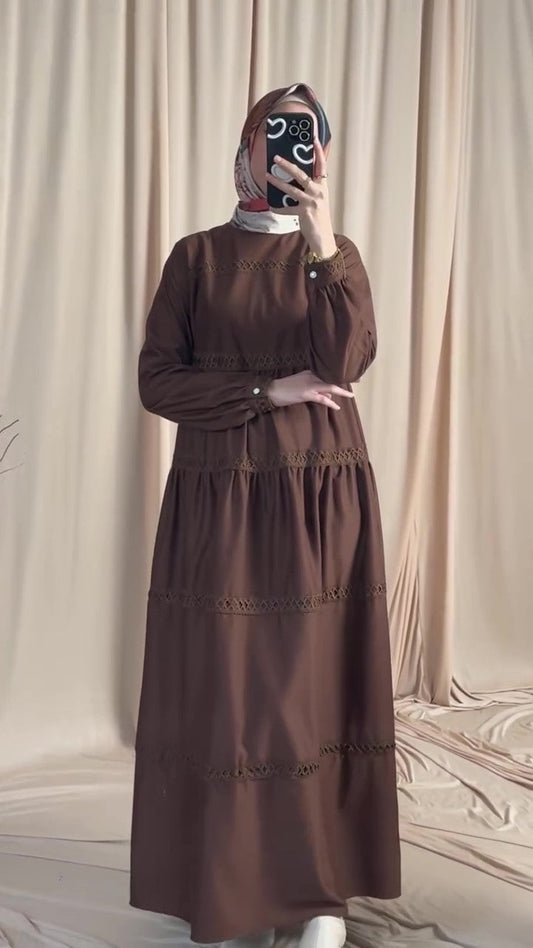 F24 فستان بتصميم مميز