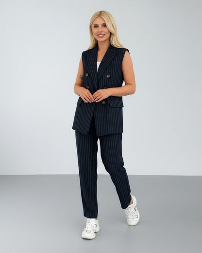 طقم رسمي قطعتين (جاكت+بنطلون) بتصميم مميز وأنيق S40